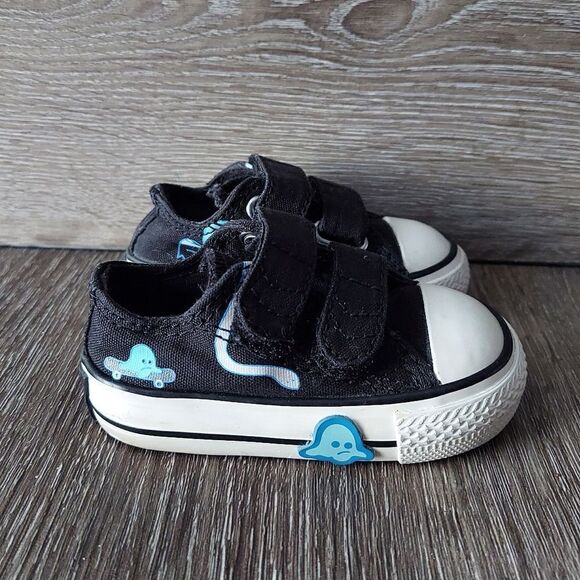 Converse Baby Ghost Hook and Loop Black Sneaker Size 2 - Picture 1 of 10